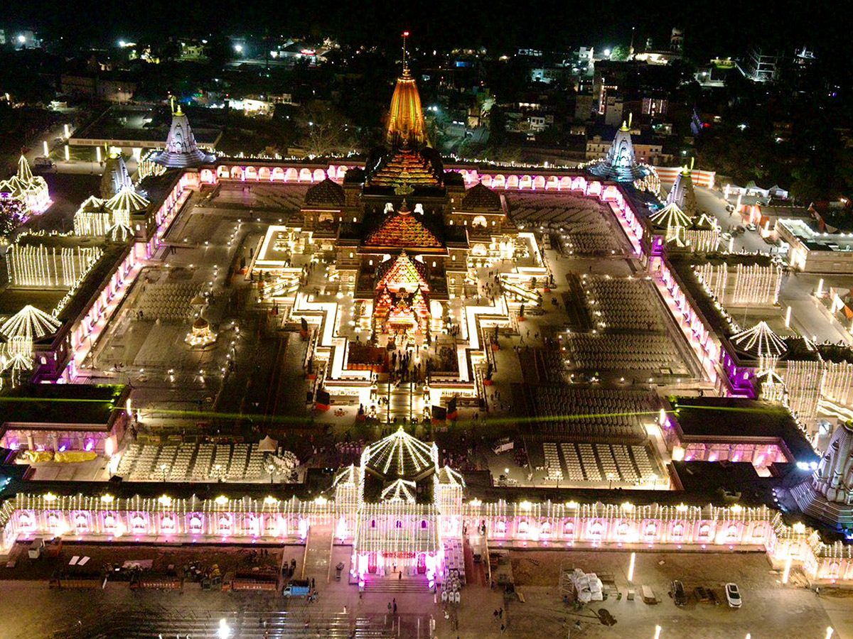 Devotional : Dhwajarohan Utsav in Ayodhya Photos4