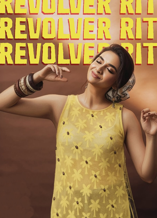 Keerthy Suresh in a variety dress in a variety of poses (photos)2