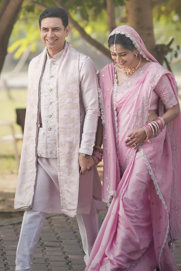 Kyunki Saas Bhi Kabhi Bahu Thi Actors Sandeep Baswana And Ashlesha Savant Get Married After 23 Years Of Dating Photos9