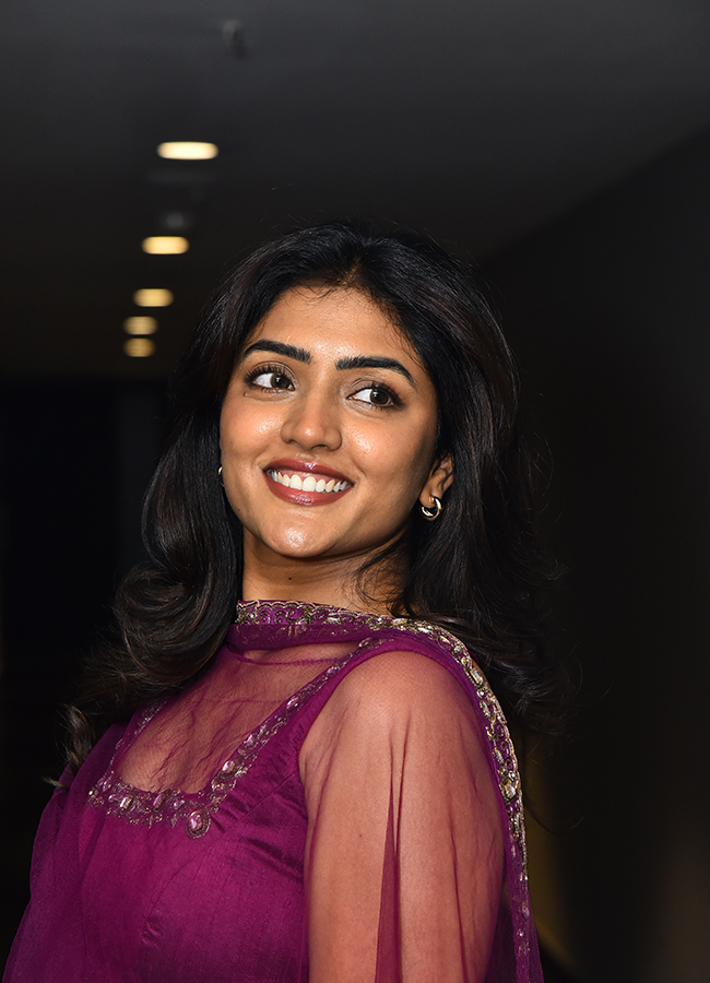 Tollywood Actress Eesha Rebba HD Photos15