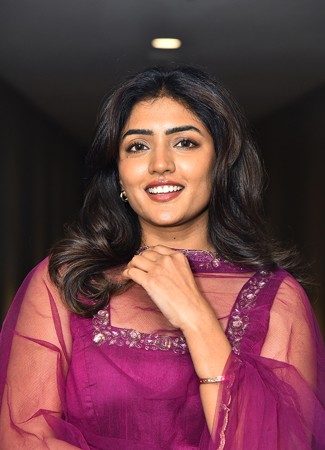 Tollywood Actress Eesha Rebba HD Photos4