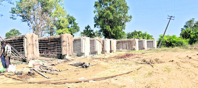 కొండాయి బ్రిడ్జి పనులు షురూ..1