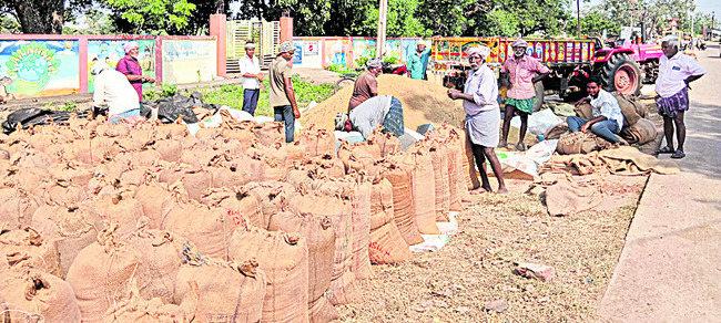 సిఫార్సులకే ప్రాధాన్యం1