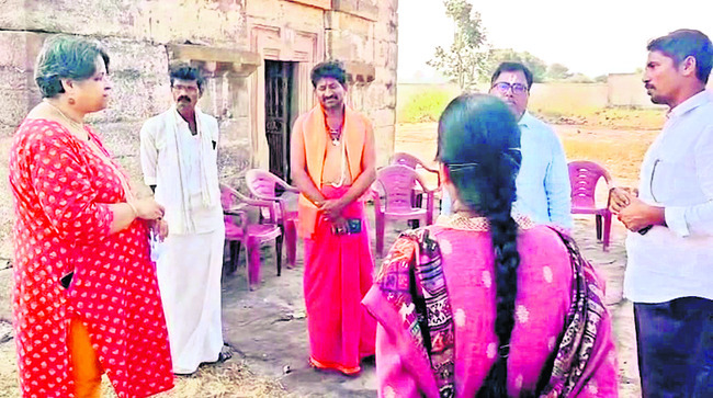 టెట్‌ నుంచి  మినహాయింపు ఇవ్వాలి
3