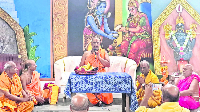 అనుమతులనురద్దు చేయాలి 
2