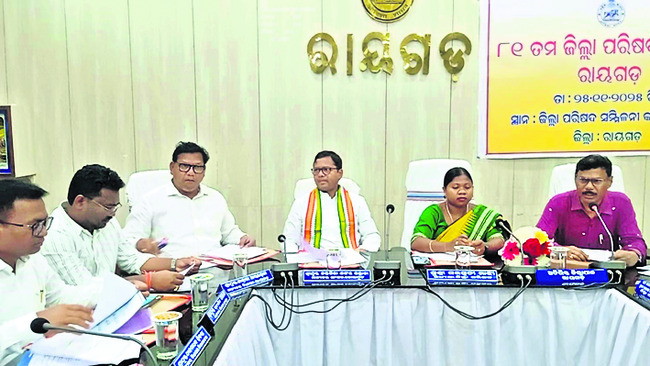 వైద్య సేవలు అంతంత మాత్రమే1