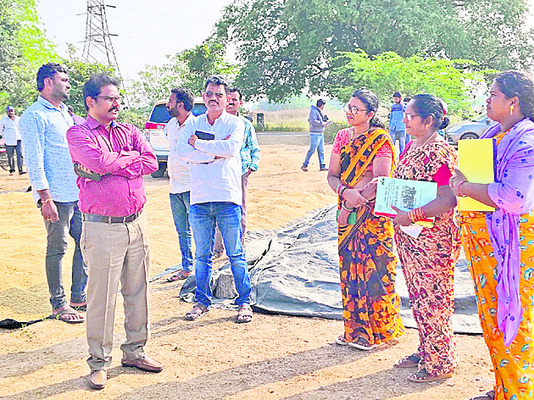 మూడు విడతల్లో 1