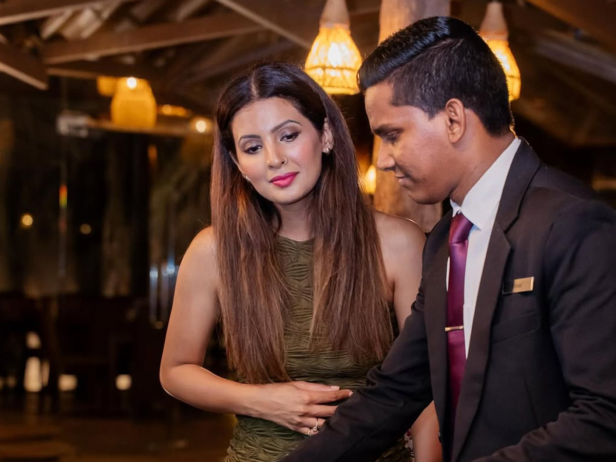 Geeta Basra And Harbhajan shine At friend birthday party Photos7