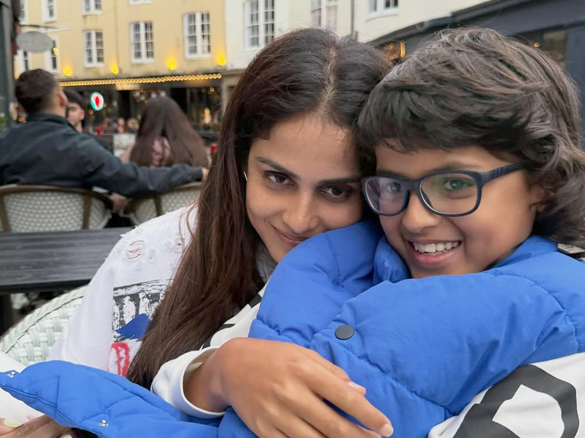 Have Seen Actress Genelia family? Photos10