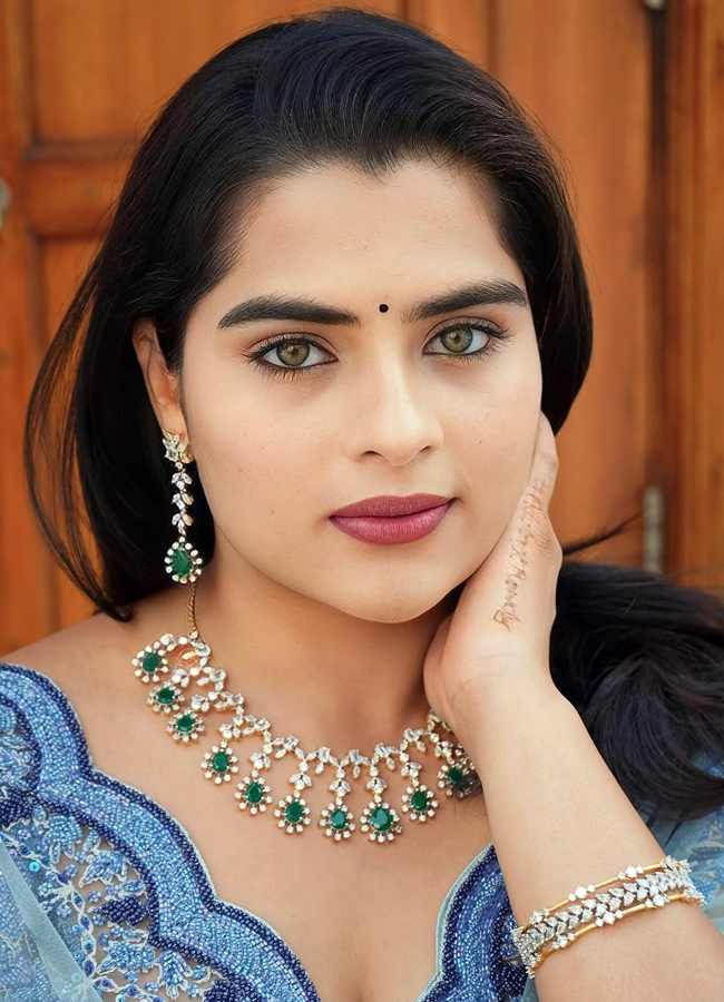 Balagam movie beauty kavya kalyanram latest images in saree12