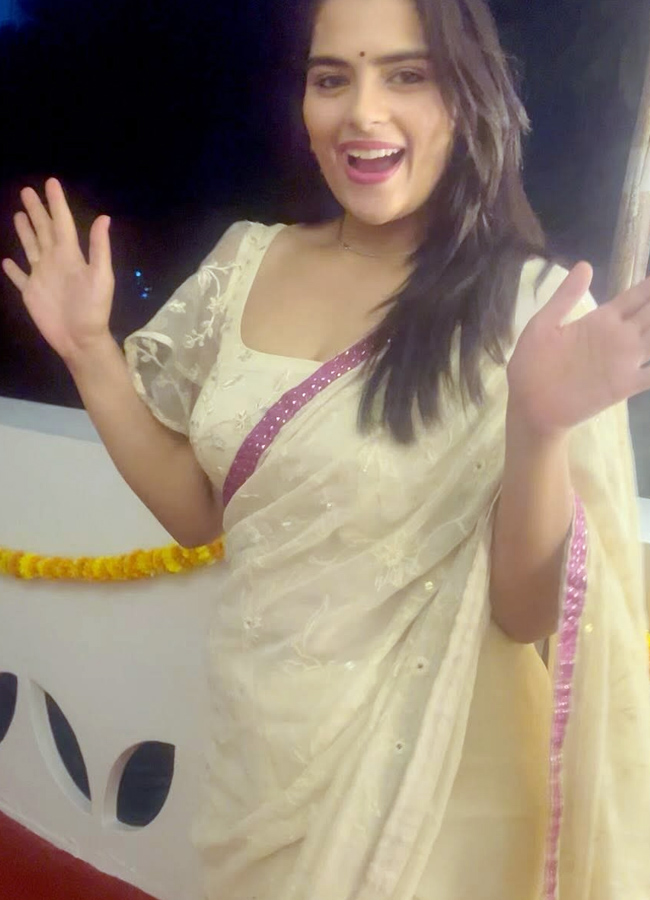 Balagam movie beauty kavya kalyanram latest images in saree14