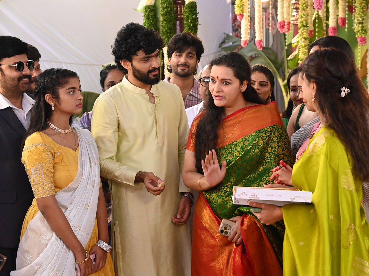 Padaharu Rojula Pandaga Movie Opening Photos1