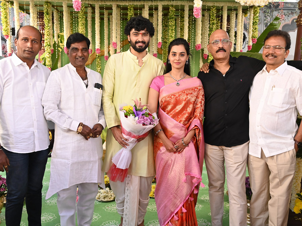 Padaharu Rojula Pandaga Movie Opening Photos4