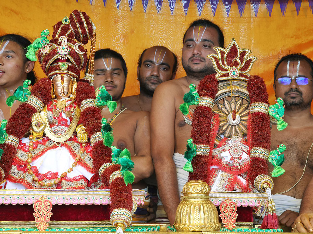 Tiruchanoor Panchami Theertham Photos13