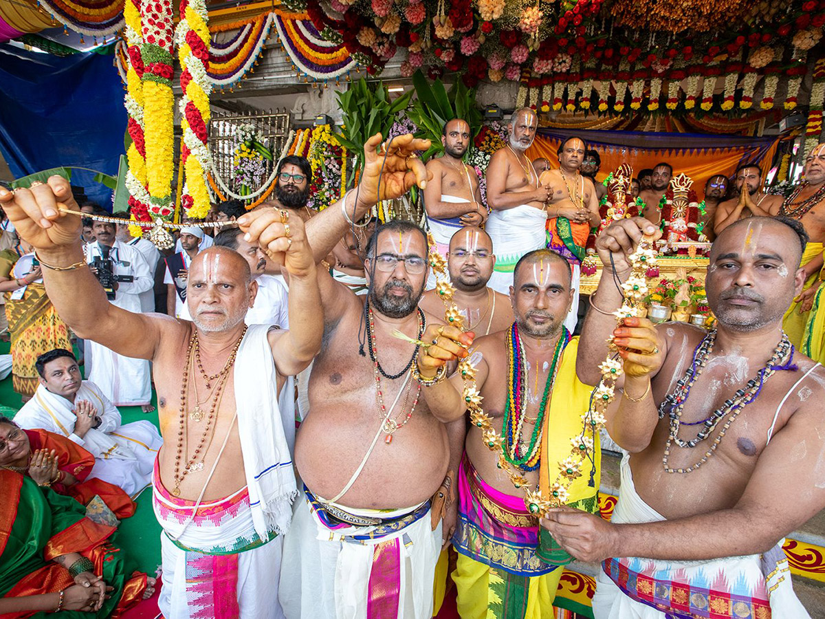 Tiruchanoor Panchami Theertham Photos3
