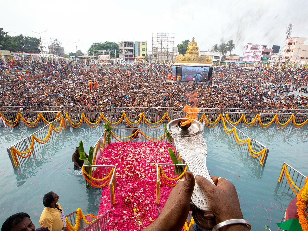 Tiruchanoor Panchami Theertham Photos8