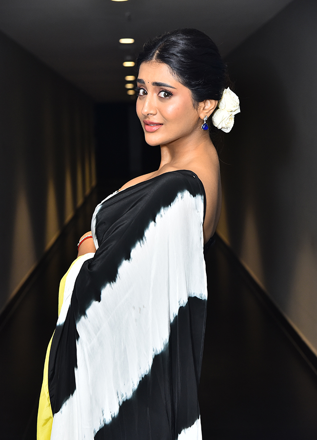 Tollywood Actress Rashi Singh HD Photos11