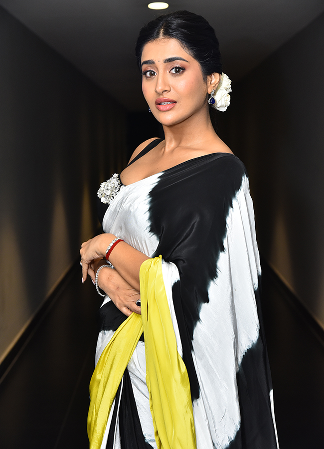 Tollywood Actress Rashi Singh HD Photos20