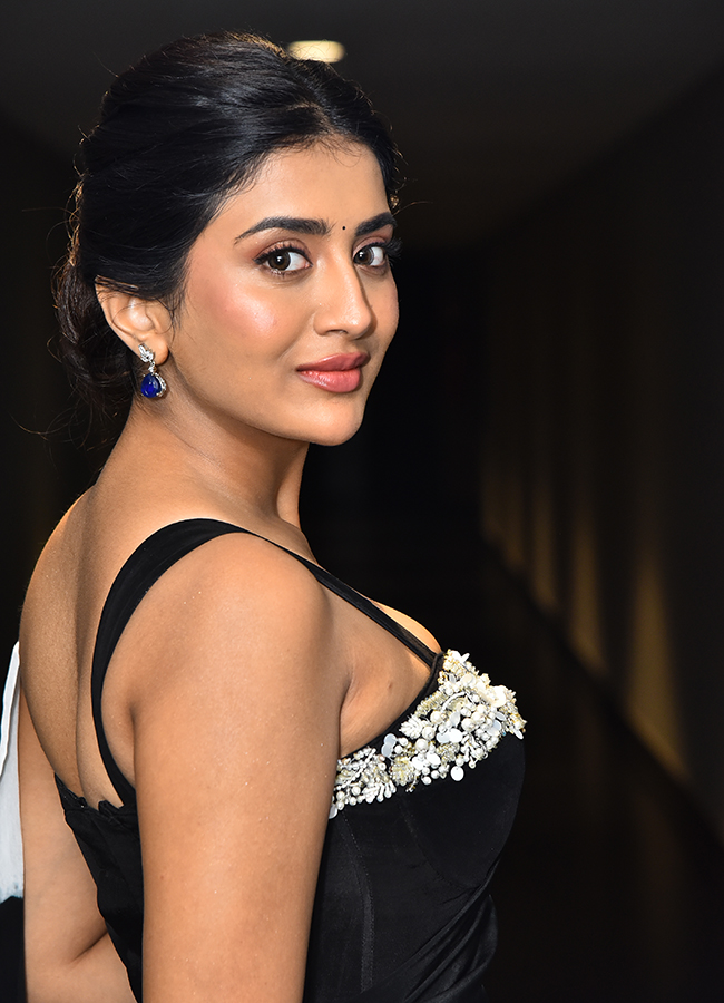 Tollywood Actress Rashi Singh HD Photos23