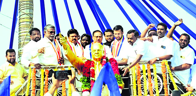 రాజ్యాంగంతోనే అందరికీ సమానత4