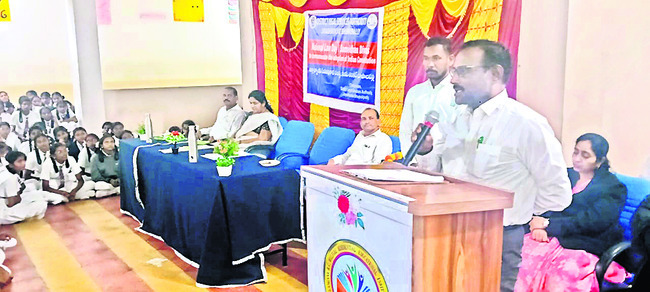 మున్సిపల్‌ కమిషనర్‌గా గ్రూప్‌–1 అధికారి
2