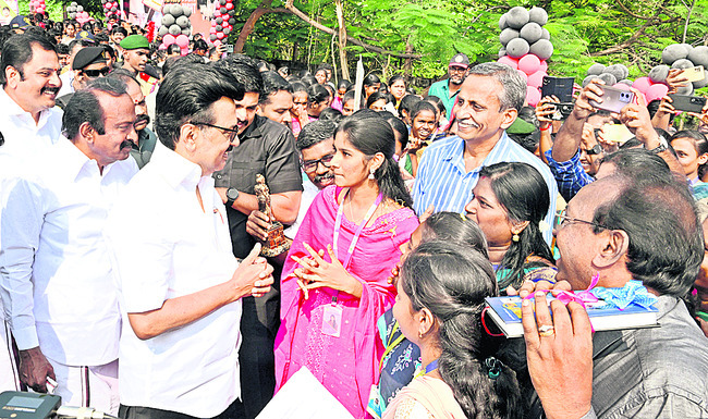 సమ సమాజ స్థాపనే లక్ష్యం 4