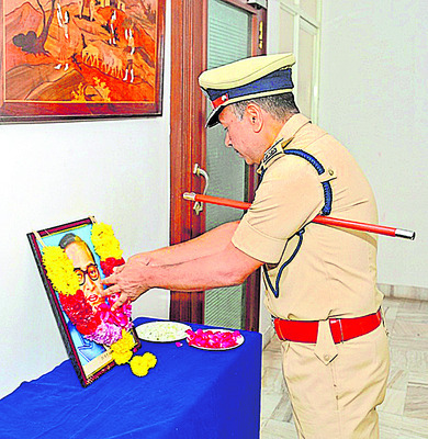 రాజ్యాంగం ప్రజాస్వామ్యానికి పునాది 2