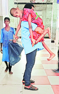 సదరం స్లాట్లు.. దివ్యాంగుల పాట్లు 1