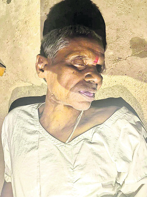 భర్త వేధింపులు భరించలేక..1