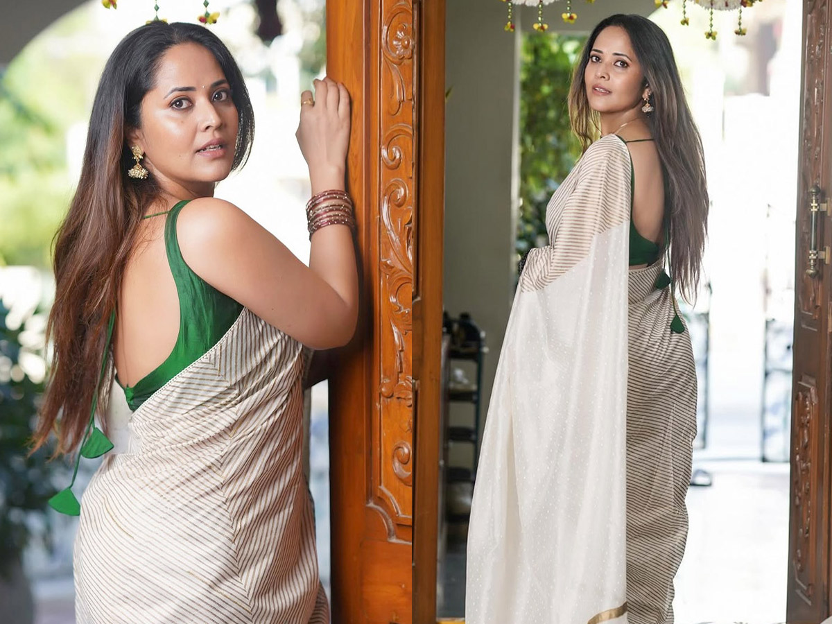 Anasuya Bharadwaj Beautiful Looks In Saree Photos1