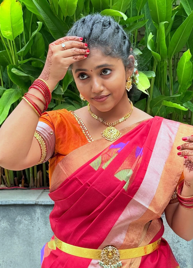 Rajanna movie child artist annie latest pictures in beautiful saree3