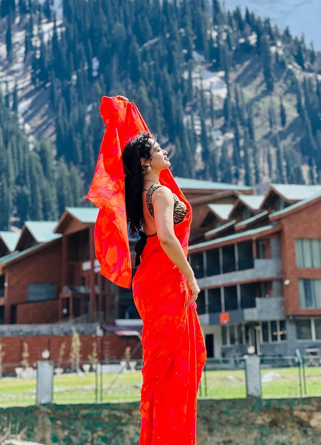 Apsara Rani enjoying in Dubai (photos)15