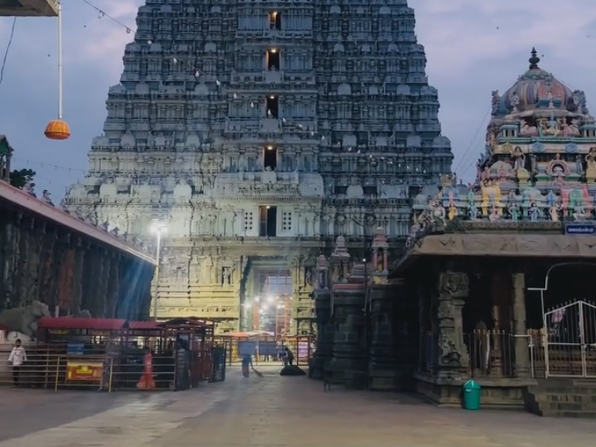 Jabardasth comedian Punch Prasad Visited Arunachalam Temple Photos8