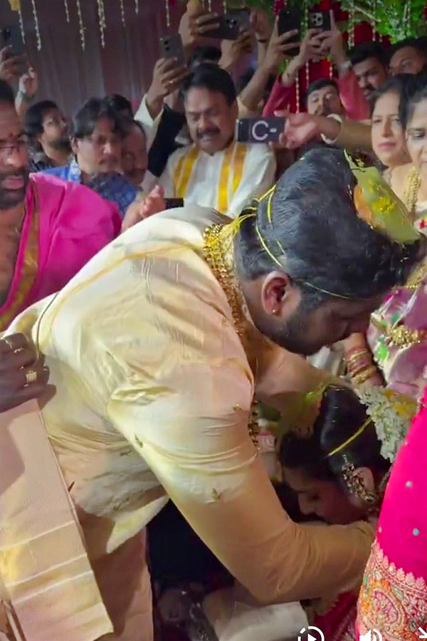 Singer Rahul Sipligunj Marries Fiancée Harinya Reddy Photos2