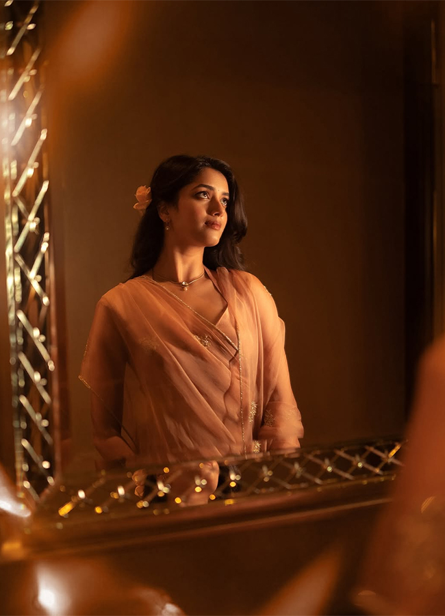 Tollywood Actress Bhagyashri Borse HD Photos16