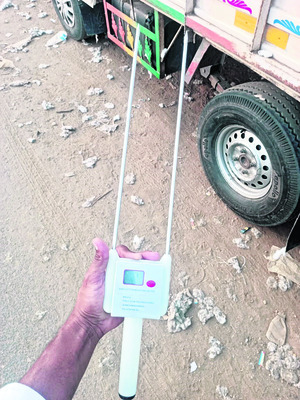 తేమతోనే కొర్రీలు1