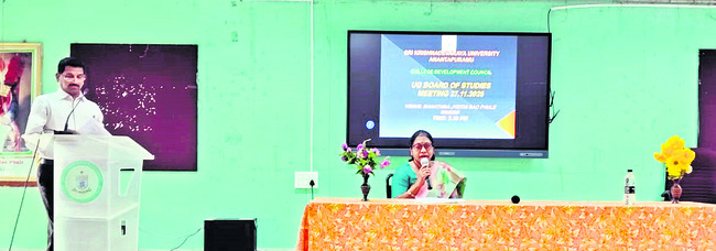 కేసుల పరిష్కారానికి  కృషి చేయాలి 2