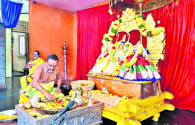 నేత్రపర్వంగా రామయ్య నిత్యకల్యాణం2