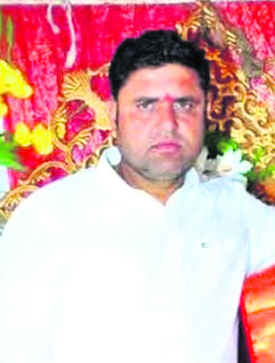 నోట్లు గుమ్మరిస్తేనే సర్పంచ్‌! 4