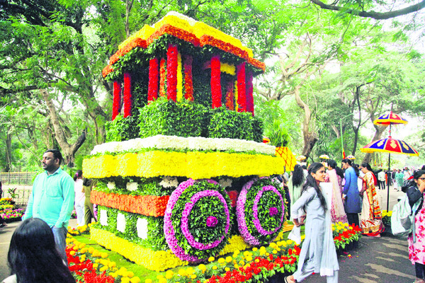 కబ్బన్‌ పార్కులో పుష్ప ప్రదర్శన కమనీయం2