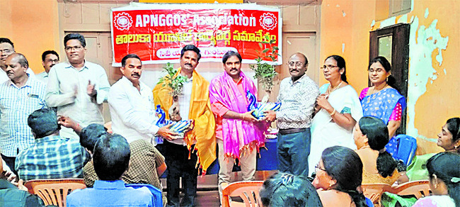 వైద్య ఆరోగ్య శాఖ విధులకు హాజరు కారు 1