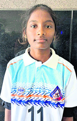 విద్యార్థులకు నాణ్యమైన భోజనం అందించాలి2