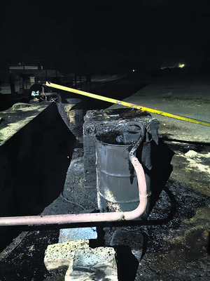 తారుప్లాంటు ధ్వంసం  1