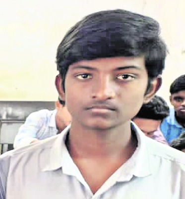 సూర్యాపేట వాసికి ఇండియా ఫార్మా అవార్డు1