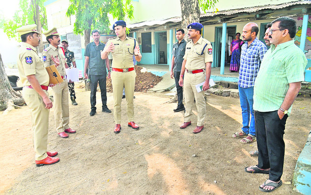 నామినేషన్ల ప్రక్రియ పరిశీలన1