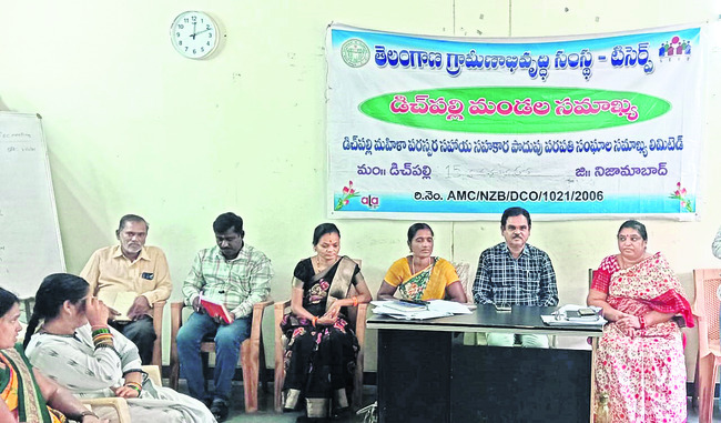 డిగ్రీ పరీక్షల్లో ఇద్దరు  విద్యార్థులు డిబార్‌ 1