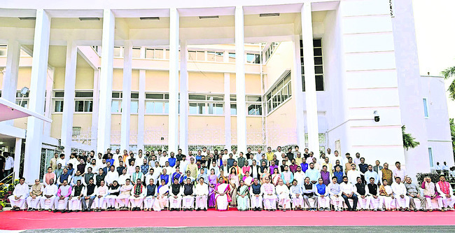 చరిత్రాత్మకం 3