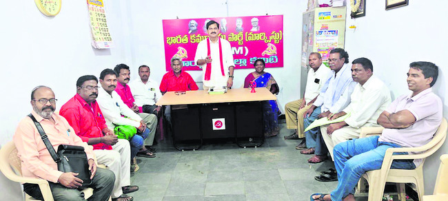 జిల్లాకు ఇద్దరు పరిశీలకులు2