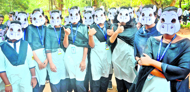 ● 8వ వసంతంలోకి జూ.దళపతి 1