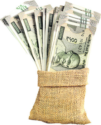 కుర్చీపై మోజు..  ఖర్చంటే కలవరం1